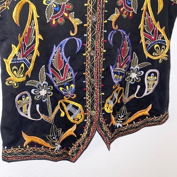 VINTAGE 90s Embellished Embroidered Vest - Picture 3 of 6